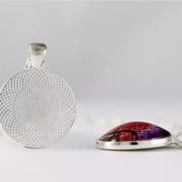 *NEW Silver Plated Vintage Mandala Lotus Necklace - Picture 3 of 7